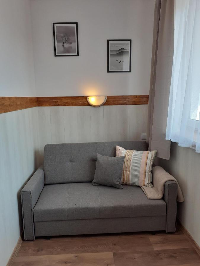 Nad Jeziorem Apartment *